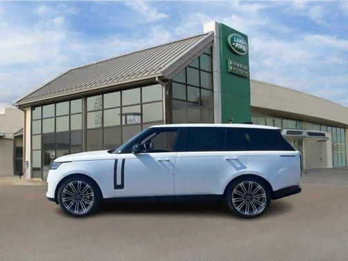 2025 Land Rover Range Rover P530 SE 7 Seat