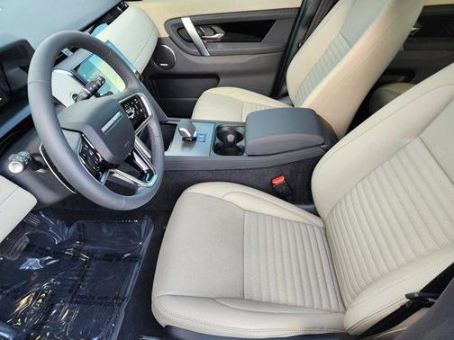 2025 Land Rover Discovery Sport S