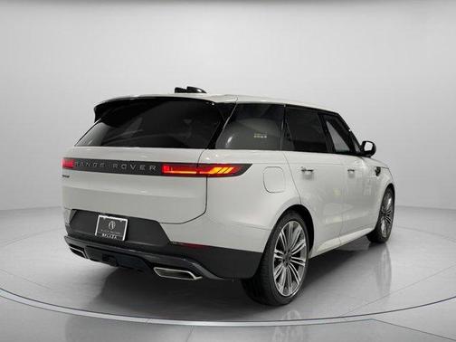2026 Land Rover Range Rover Sport SE