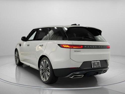 2026 Land Rover Range Rover Sport SE