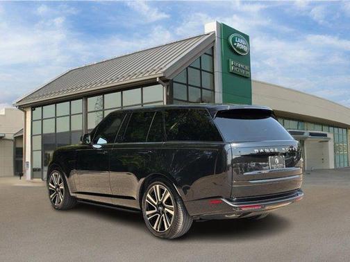2023 Land Rover Range Rover P530 SE