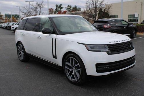 2025 Land Rover Range Rover P400 SE 7 Seat