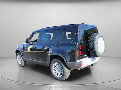 2025 Land Rover Defender P300