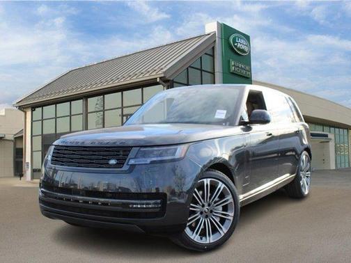2025 Land Rover Range Rover P530 SE 7 Seat