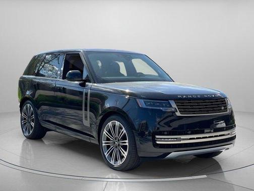 2025 Land Rover Range Rover P530 SE