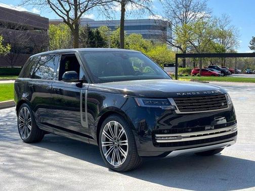 2025 Land Rover Range Rover P530 SE