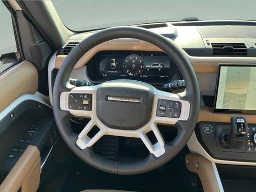 2025 Land Rover Defender P400 X-Dynamic SE