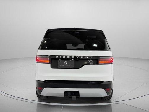 2023 Land Rover Discovery P360 Metropolitan Edition