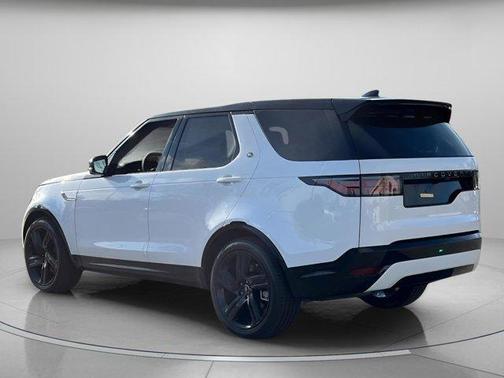 2025 Land Rover Discovery P360 Dynamic SE
