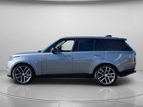 2025 Land Rover Range Rover P530 SE