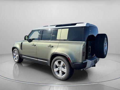 2025 Land Rover Defender P400 S