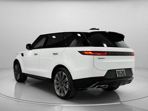 2025 Land Rover Range Rover Sport P360 SE