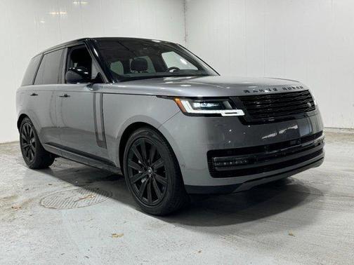 2023 Land Rover Range Rover P530 SE