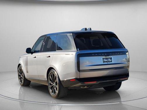 2023 Land Rover Range Rover P530 SE
