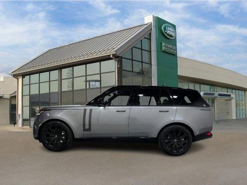 2023 Land Rover Range Rover P530 SE