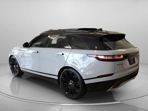 2025 Land Rover Range Rover Velar P250 Dynamic SE