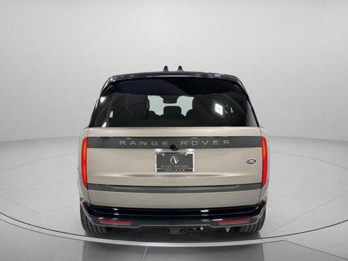 2023 Land Rover Range Rover P530 SE