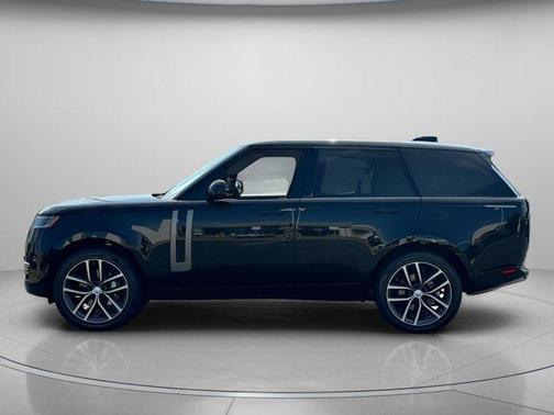 2025 Land Rover Range Rover P400 SE