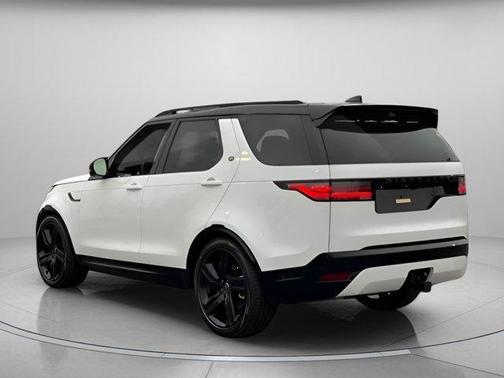 2025 Land Rover Discovery P360 Dynamic SE