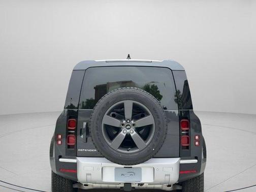 2025 Land Rover Defender P300