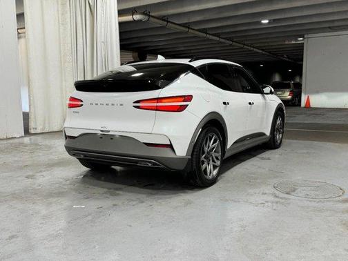 2023 Genesis GV60 Advanced
