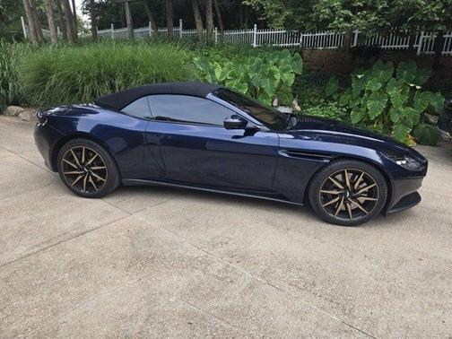 2020 Aston Martin DB11 Volante