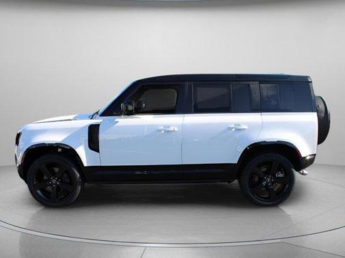 2025 Land Rover Defender P500 X-Dynamic SE