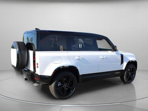 2025 Land Rover Defender P500 X-Dynamic SE