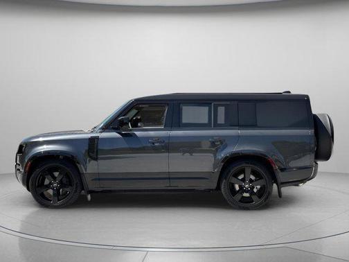 2025 Land Rover Defender P400 X-Dynamic SE