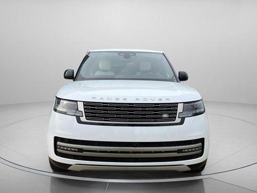 2025 Land Rover Range Rover P400 SE