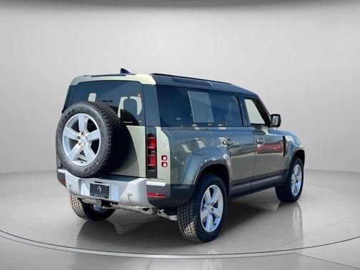 2025 Land Rover Defender P300