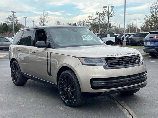 2025 Land Rover Range Rover P530 SE