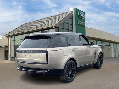 2025 Land Rover Range Rover P530 SE