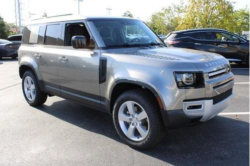 2025 Land Rover Defender P300