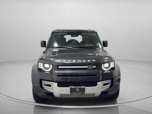 2023 Land Rover Defender First Edition