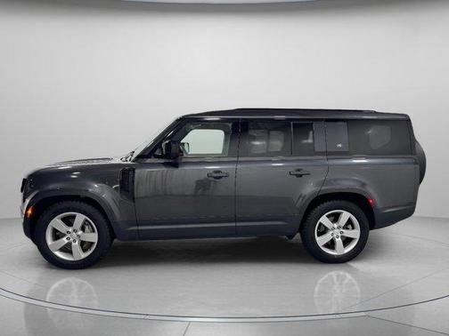 2023 Land Rover Defender First Edition