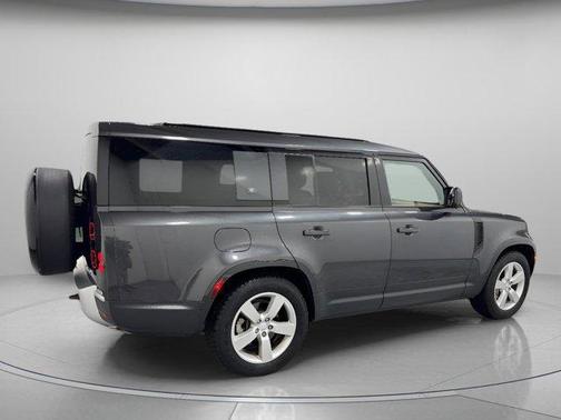 2023 Land Rover Defender First Edition