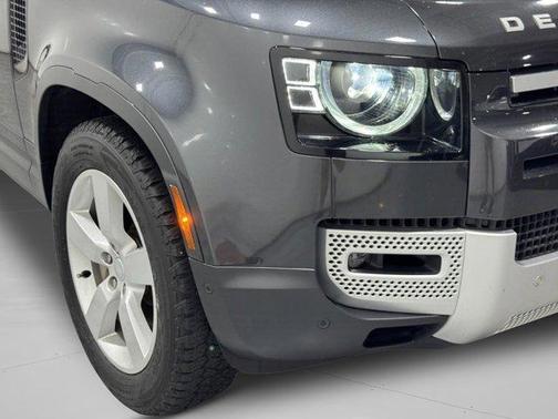 2023 Land Rover Defender First Edition