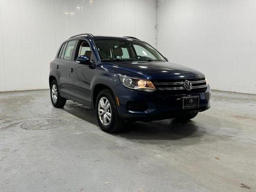 2016 Volkswagen Tiguan S