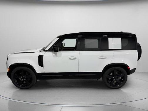 2026 Land Rover Defender 110 X-Dynamic SE