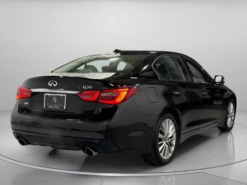 2023 INFINITI Q50 LUXE