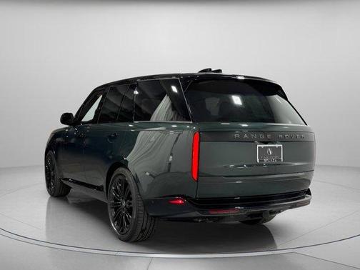 2025 Land Rover Range Rover P530 SE