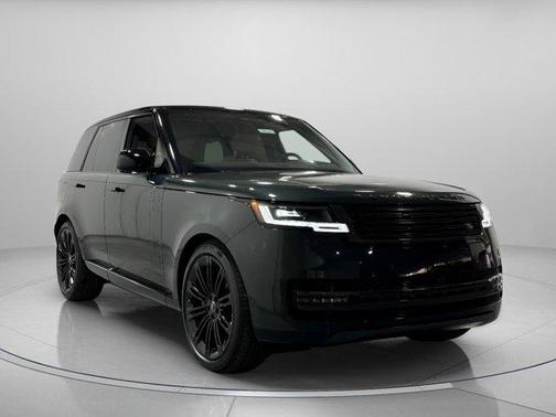 2025 Land Rover Range Rover P530 SE