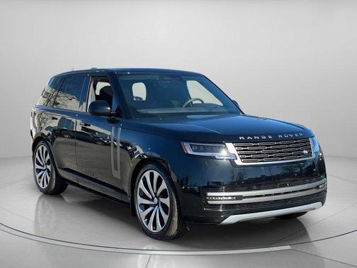 2025 Land Rover Range Rover P400 SE