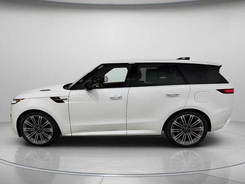 2025 Land Rover Range Rover Sport P460 Dynamic SE