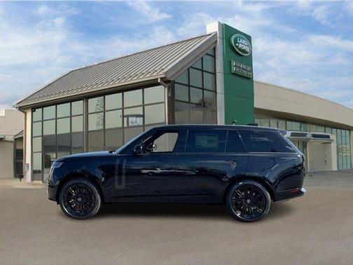2025 Land Rover Range Rover P530 SE 7 Seat