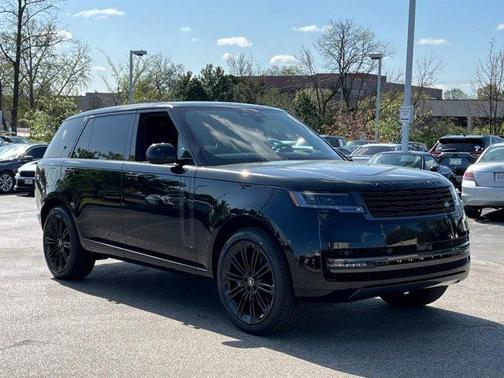 2025 Land Rover Range Rover P530 SE 7 Seat