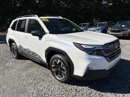 2025 Subaru Forester Premium