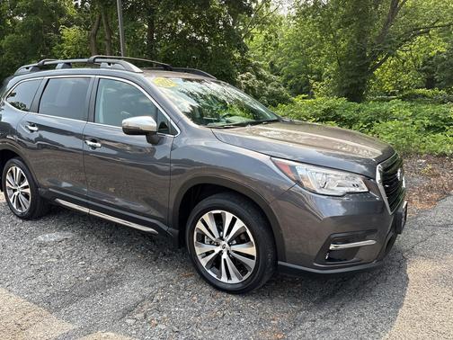 Gray 2022 Subaru Ascent Touring 7-Passenger