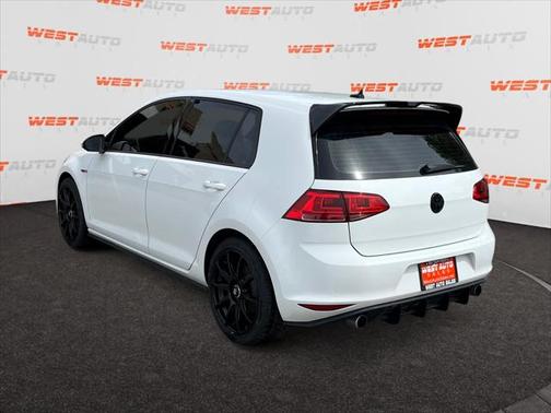 2017 Volkswagen Golf GTI 2.0T S 4-Door